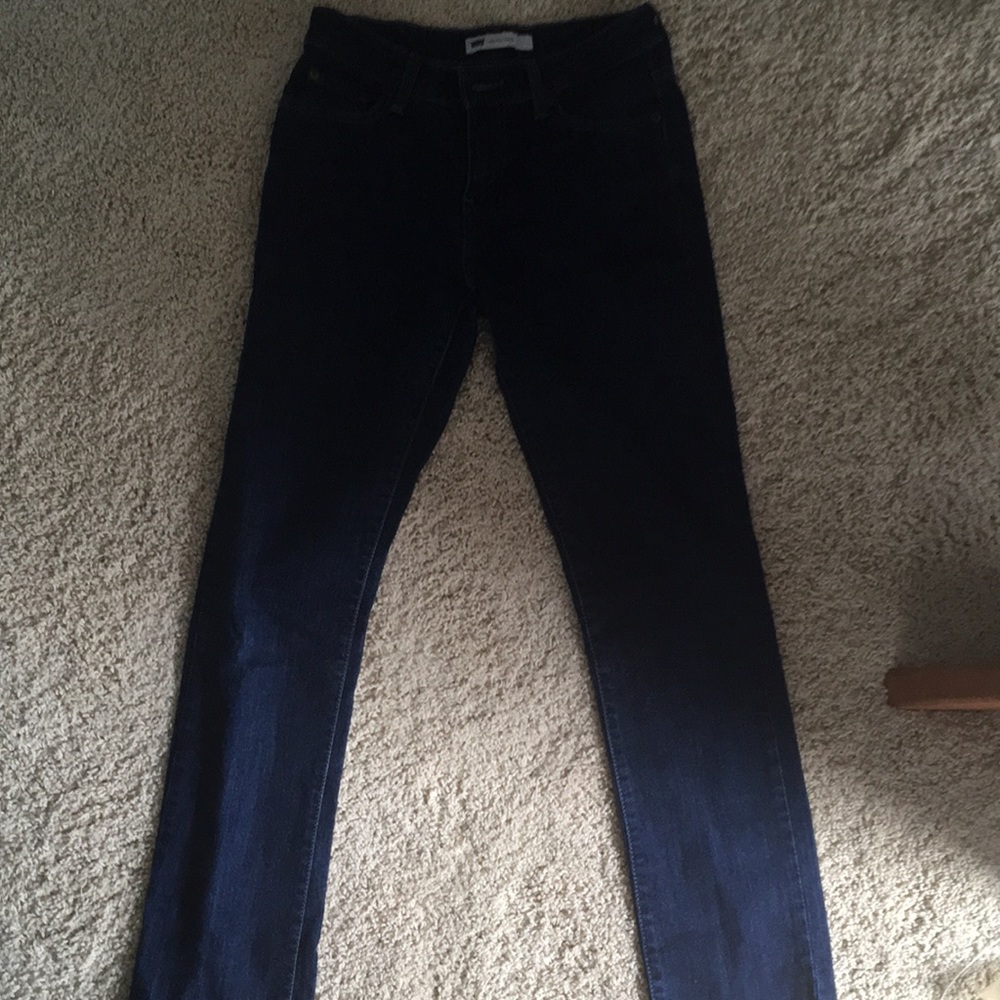 Levi’s dark wash jeans
